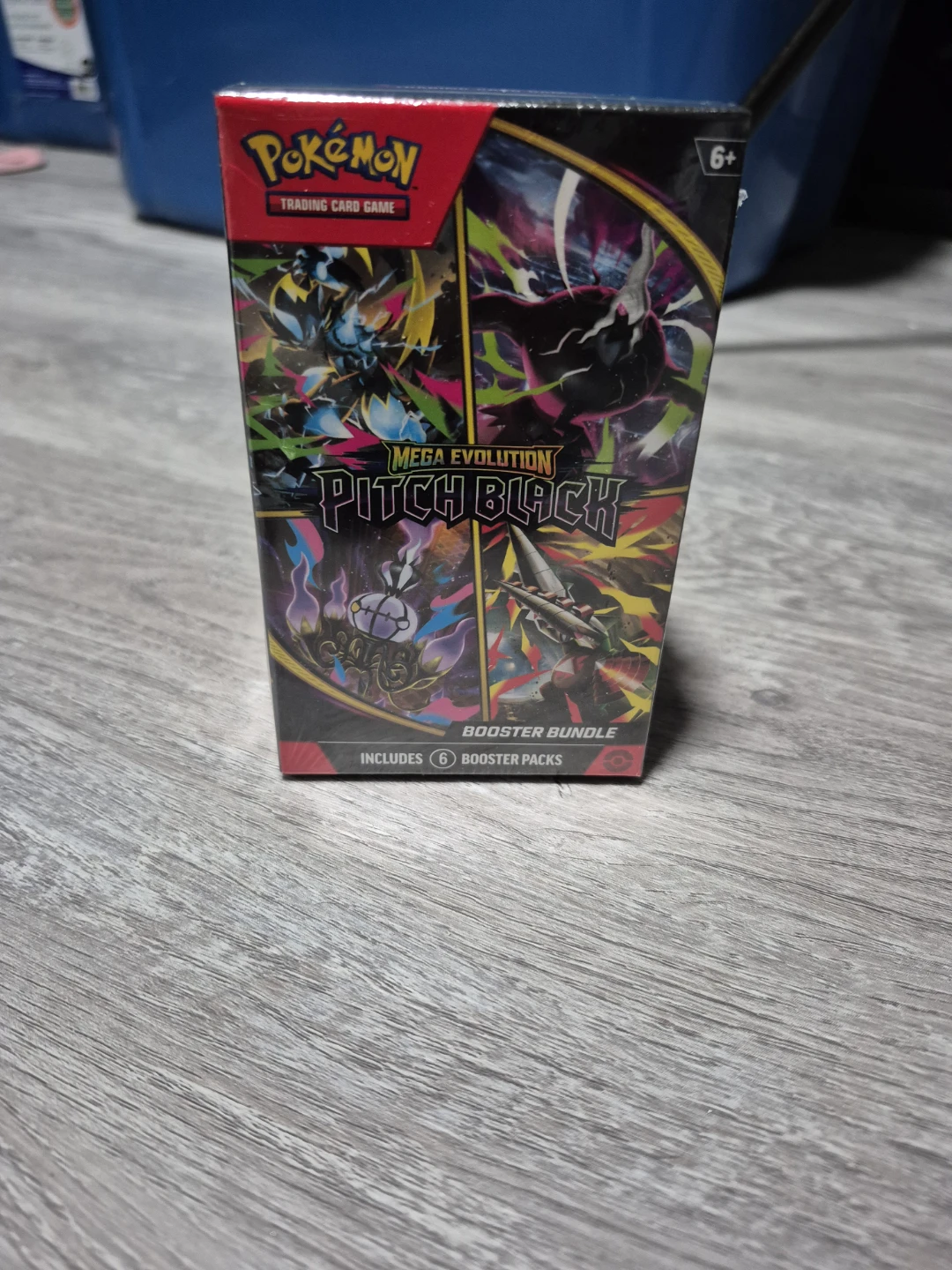 Pokemon TCG Mega Evolution Pitch Black Booster Bundle