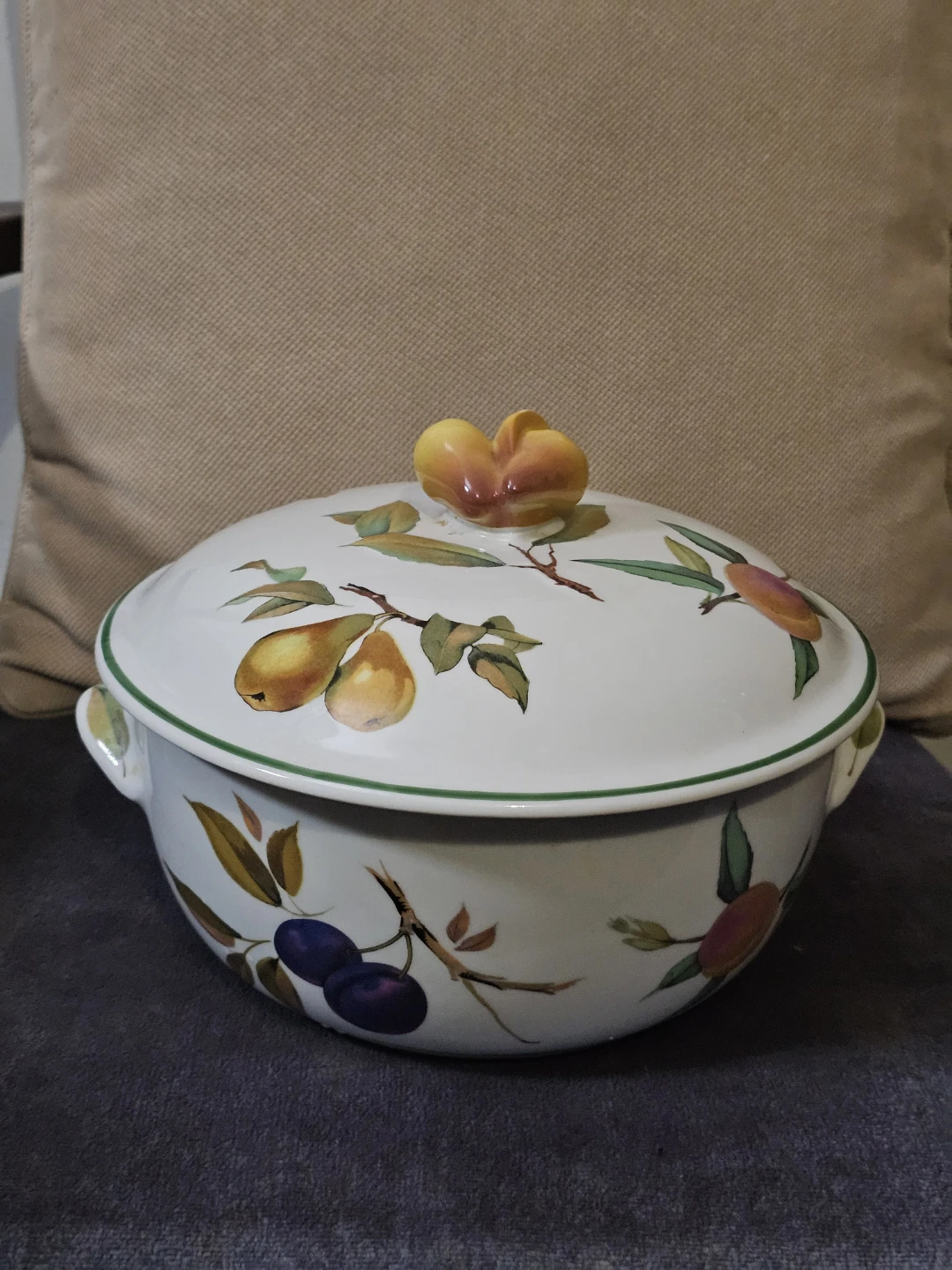 Royal Worcester Evesham Vale Casserole Dish