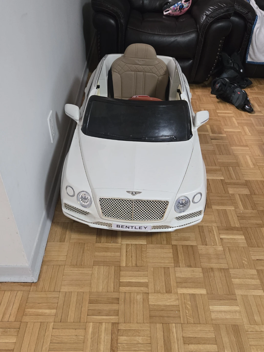 Bentley Ride-On Kids Car - photo 2