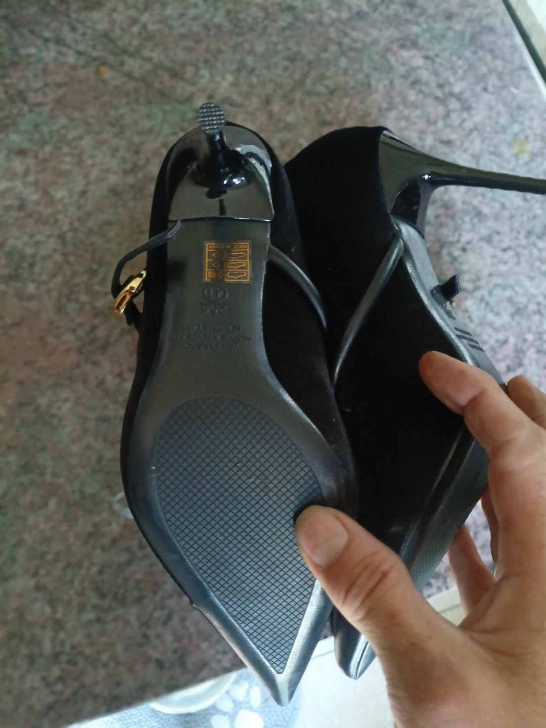Bigtree black velvet heels - photo 3