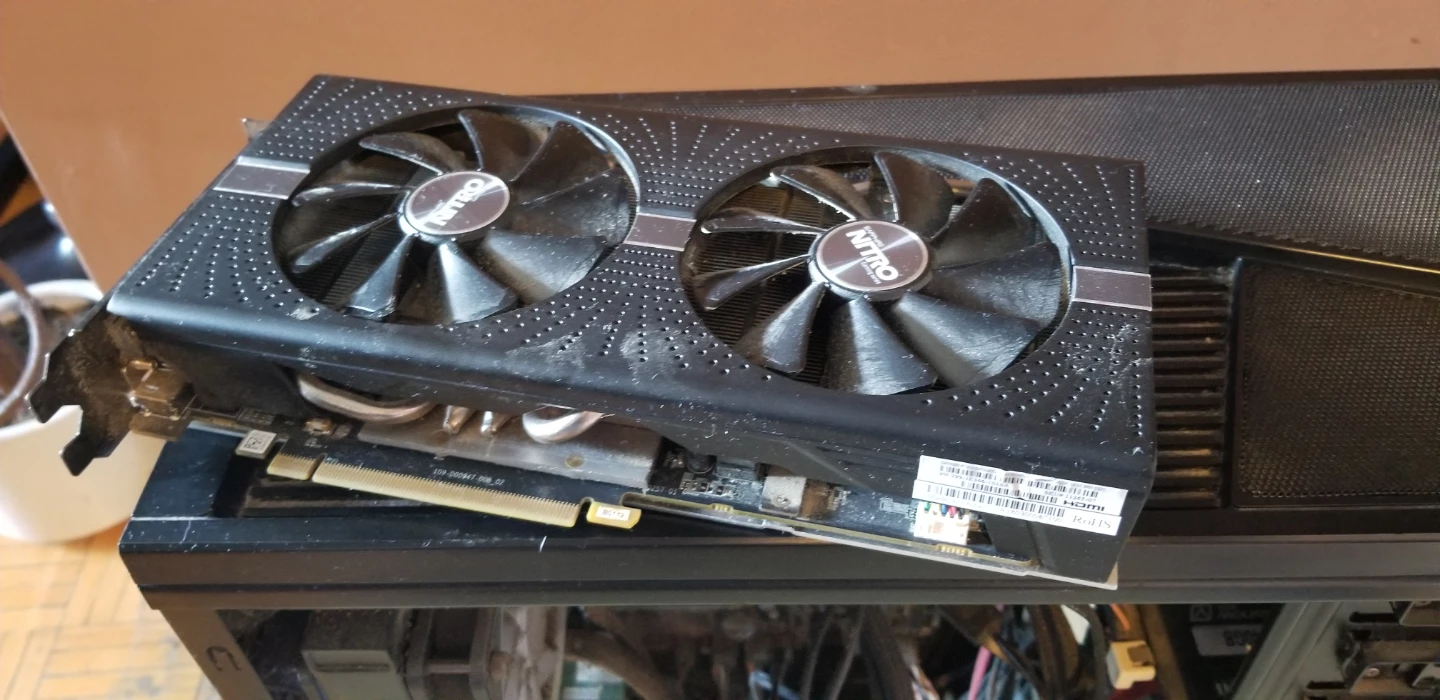 Thermaltake PC Case with Sapphire Nitro GPU - photo 3