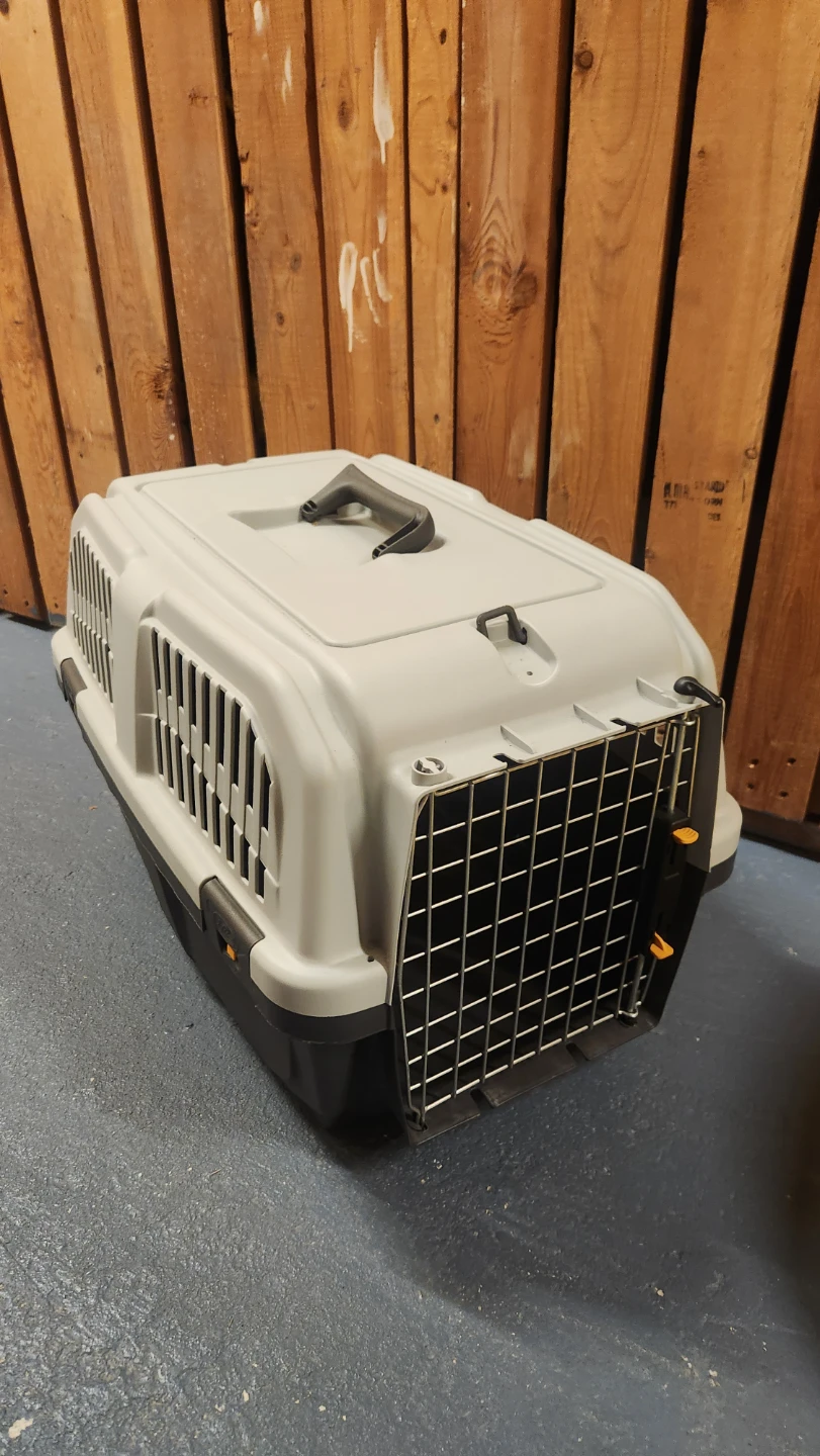 Pet Travel Carrier Crate - Small 24"
