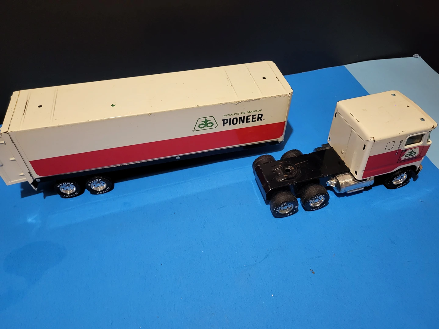 Vintage Nylint Metal Pioneer Semi Truck Toy - photo 4