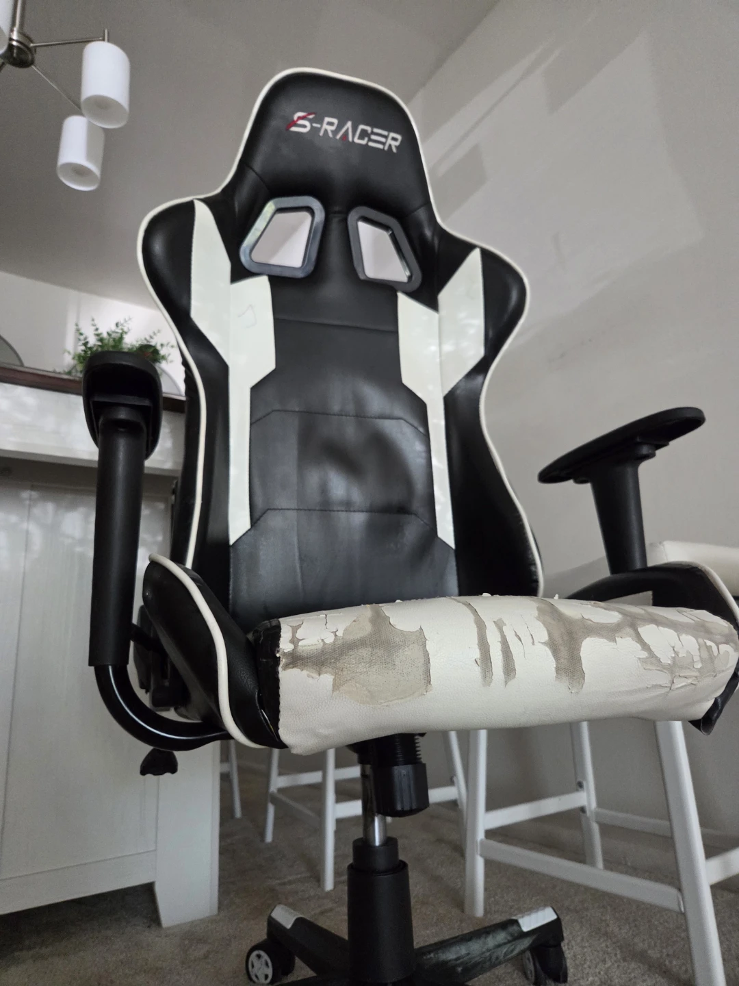 S-Racer gaming chair - photo 2