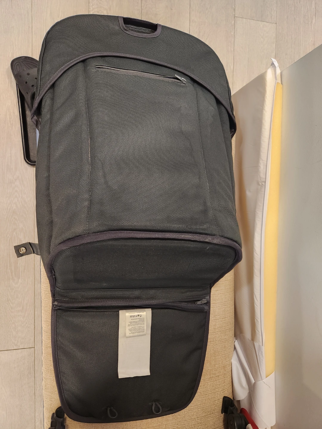 Uppababy V1 Seat Fabric and Canopy - photo 5