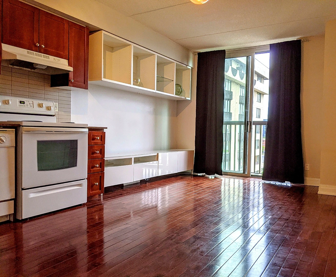 One Bedroom Condo at Keele and Wilson For Rent