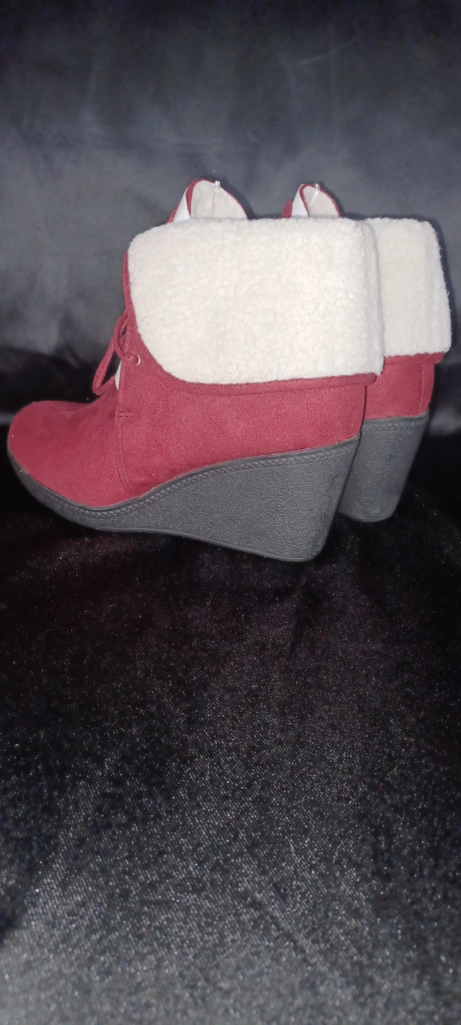 Womens Wedge Booties Size 6 - photo 3