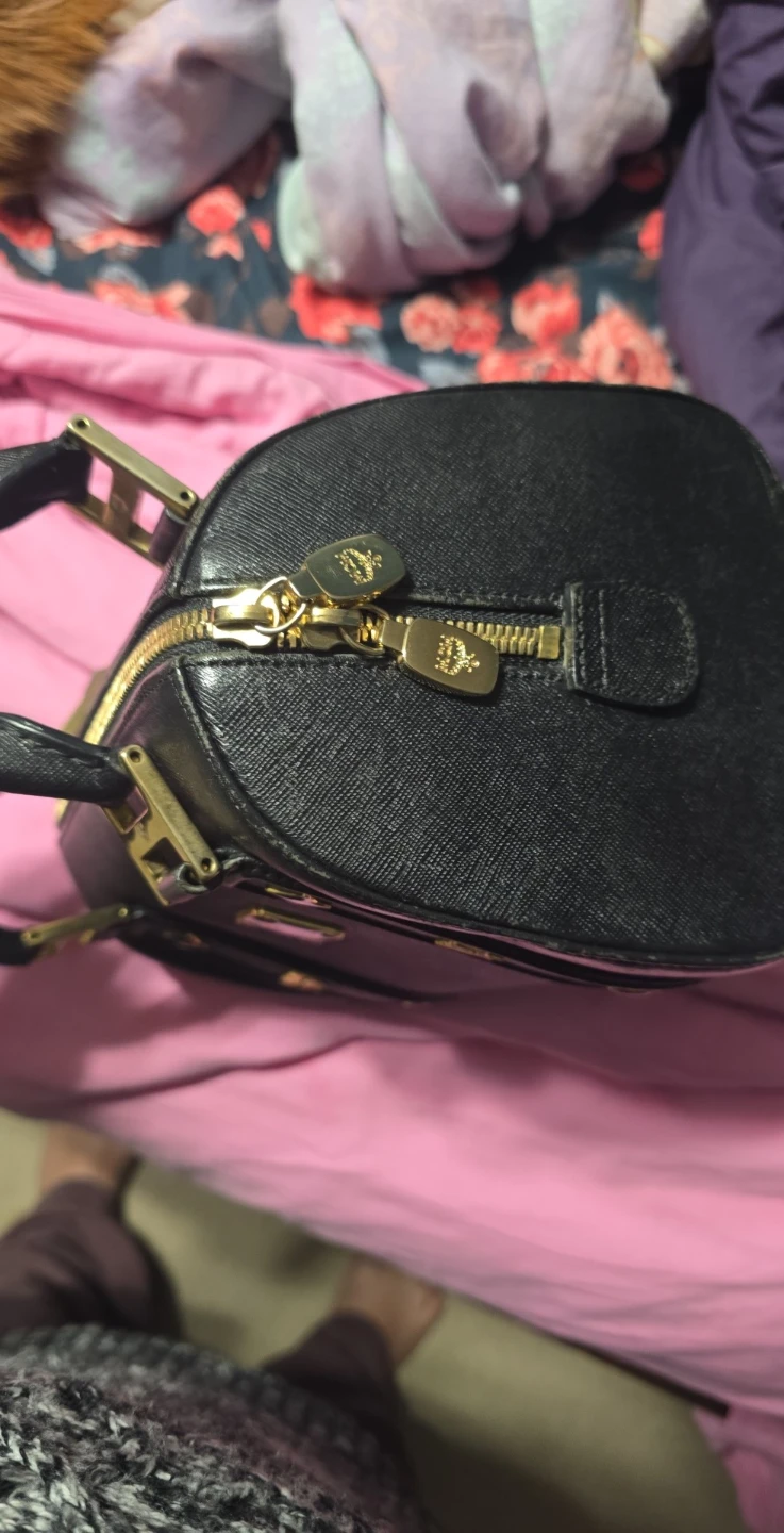 Black MCM barrel handbag - photo 3