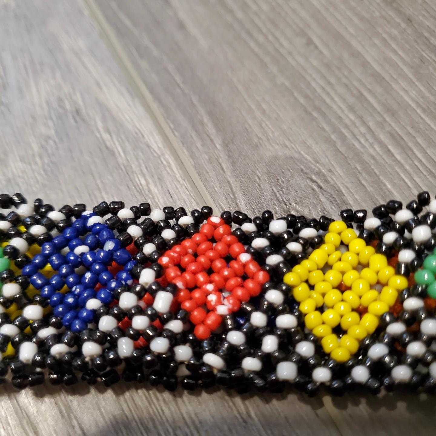 Multicoloured Geometric Beaded Bracelet🏈 - photo 3