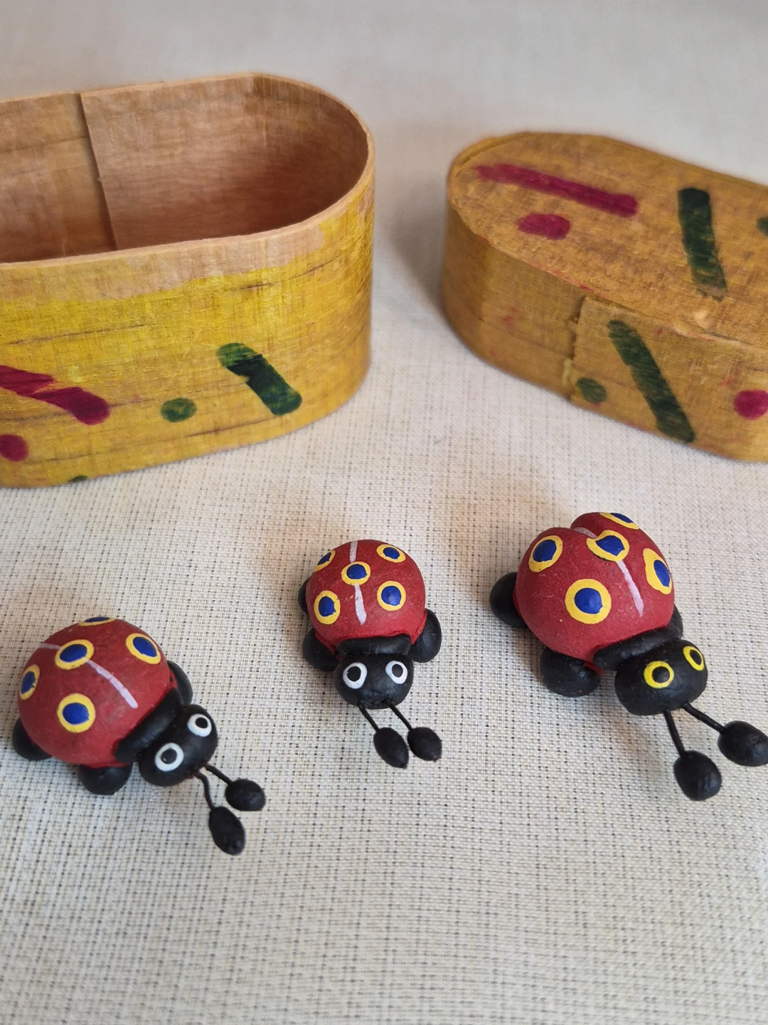Set of 3 So Cute Vintage Little Tiny Handmade Pottery Ladybugs - photo 4