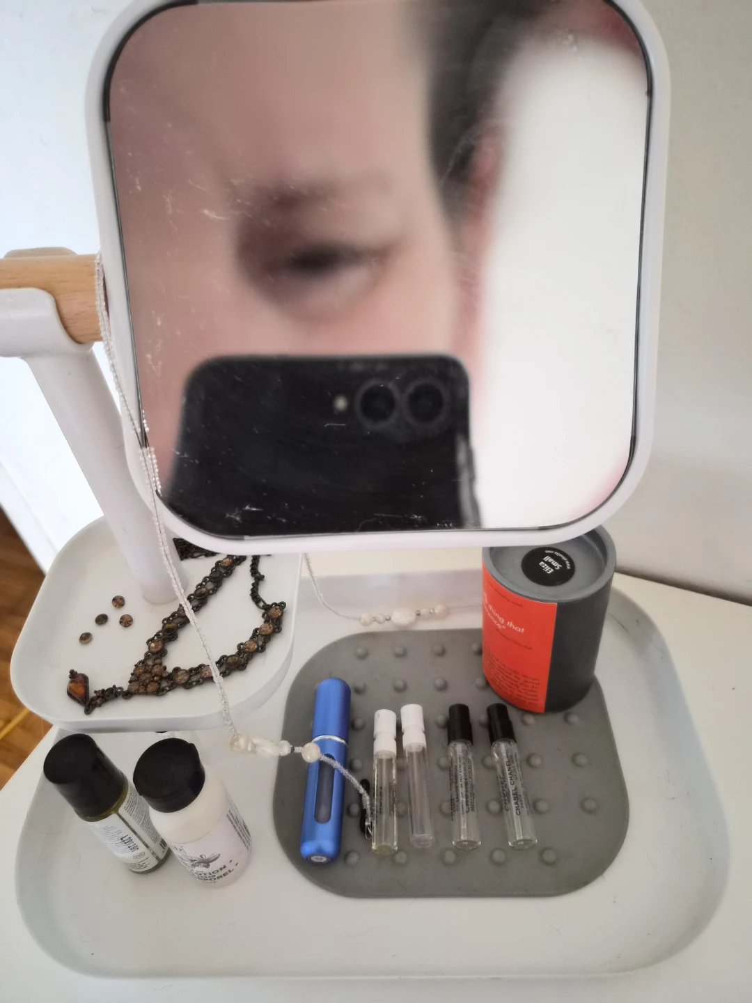🏈 Umbra Vanity Mirror and Accessory Tray - photo 3