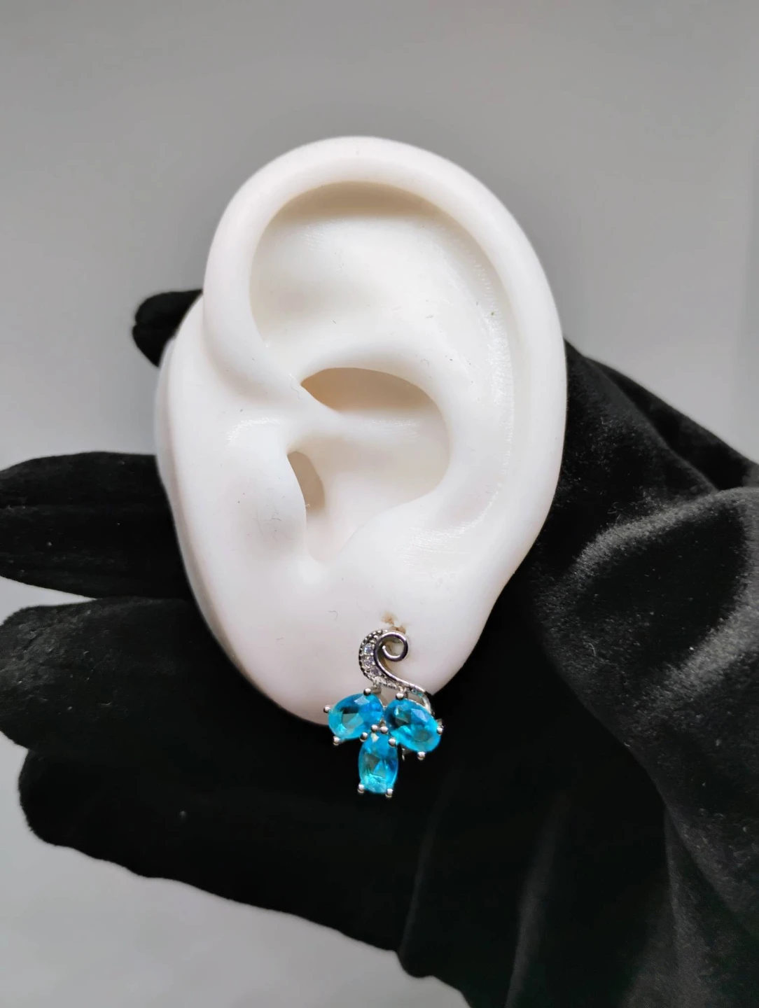 Blue Stone Floral Stud Earrings