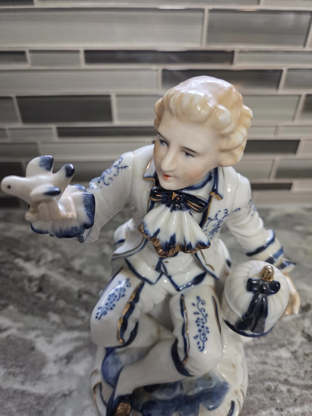 Vintage Porcelain Figurine of a Gentleman - photo 3