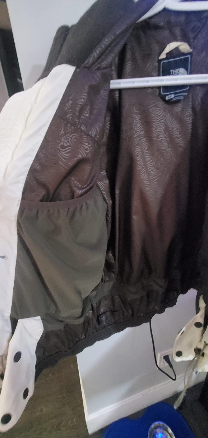 The North Face White Down Jacket. - photo 4