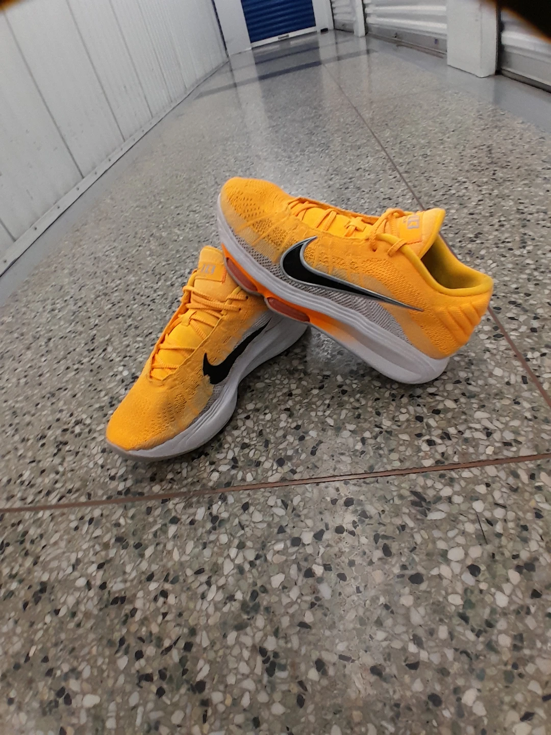 Nike Running Shoes Men's Size 11 - photo 2