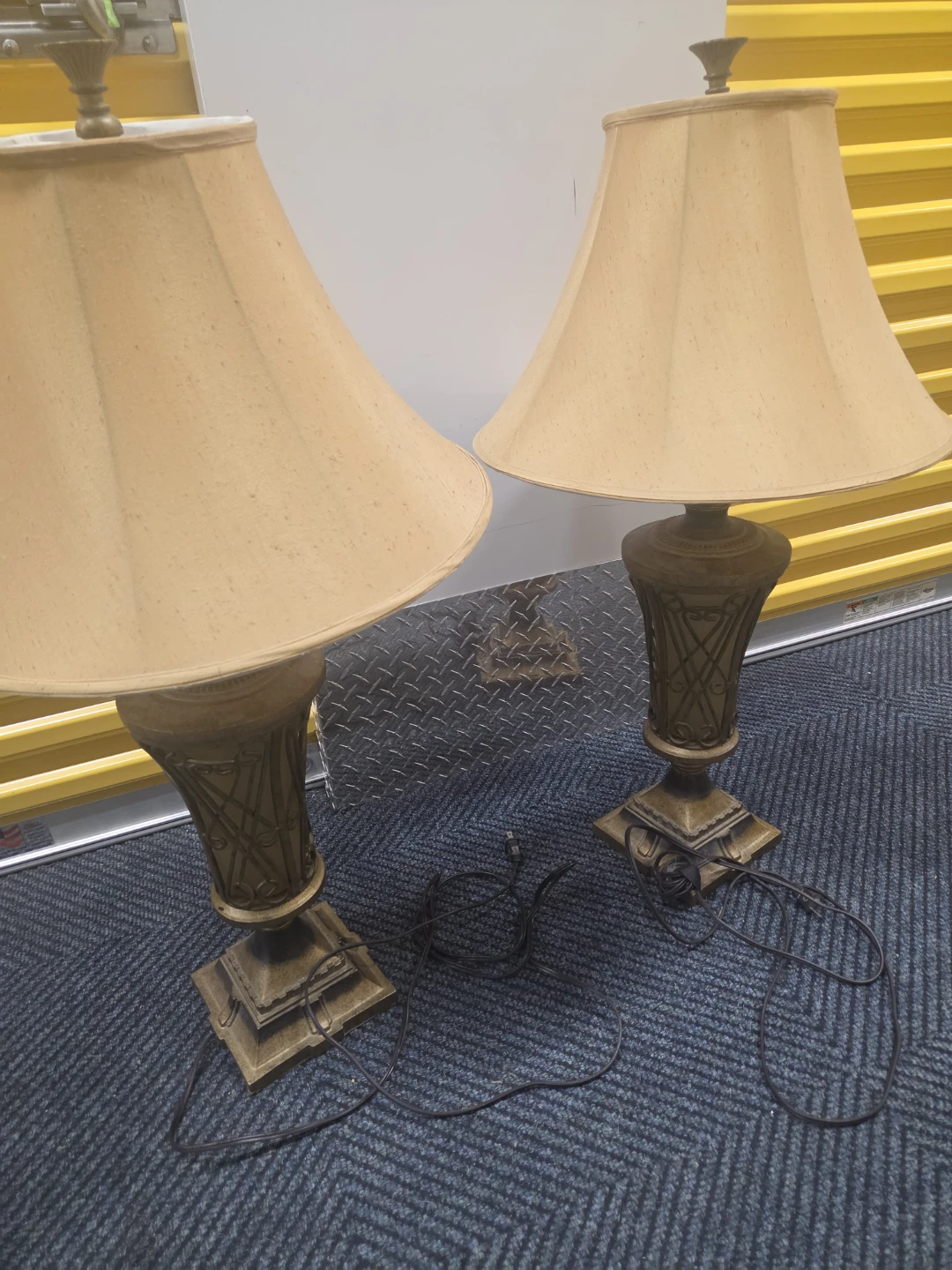 Set of Two Vintage Style Table Lamps - photo 3