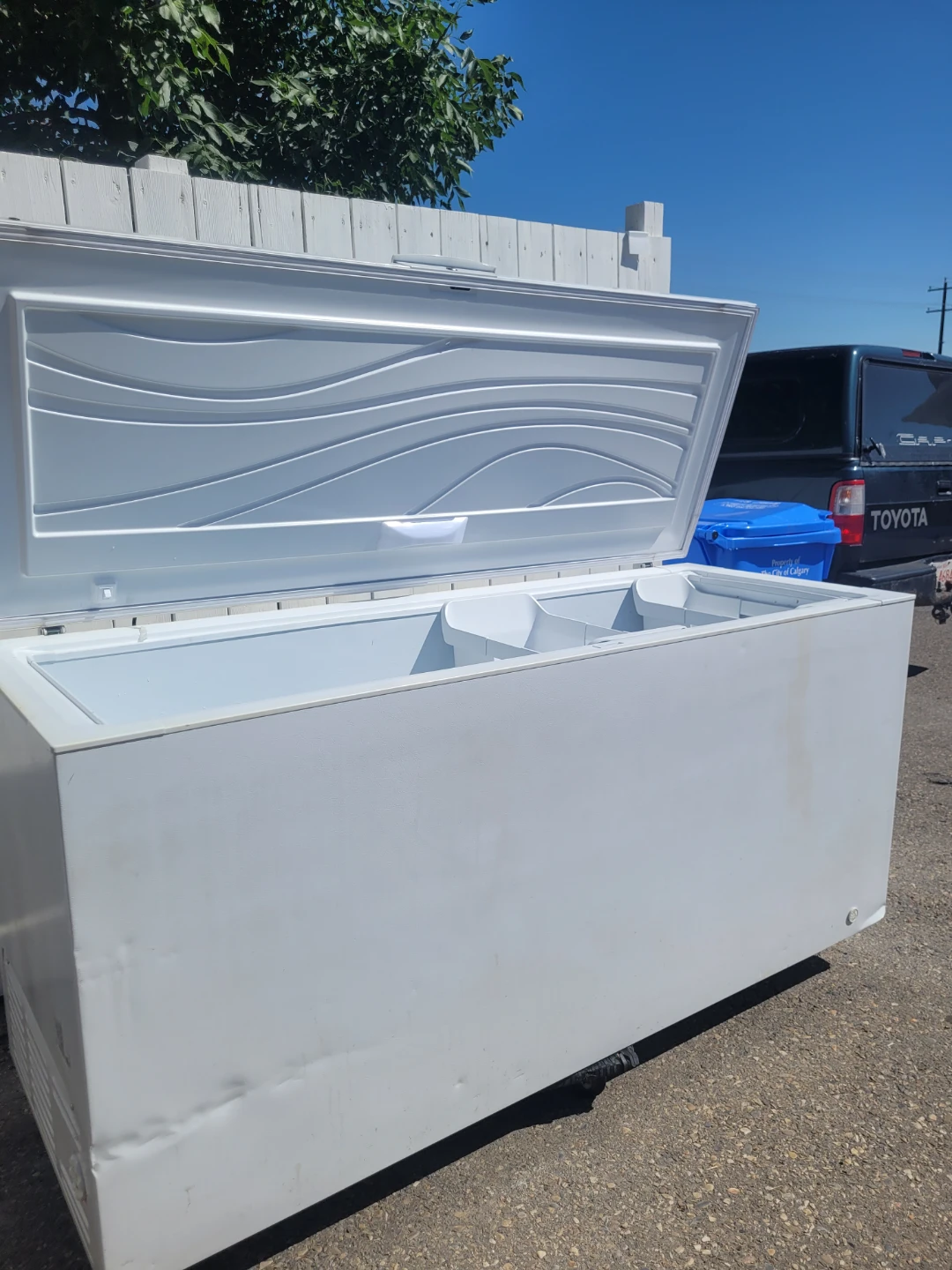 Extra Extra Large White Chest Freezer with Baskets - photo 5