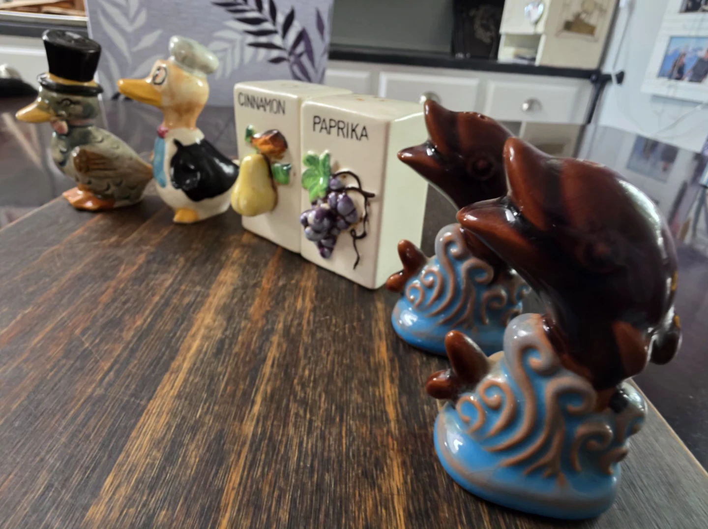 ANTIQUE  🐬 🦆 🍇 Vintage Ceramic Shaker Collector Lot
