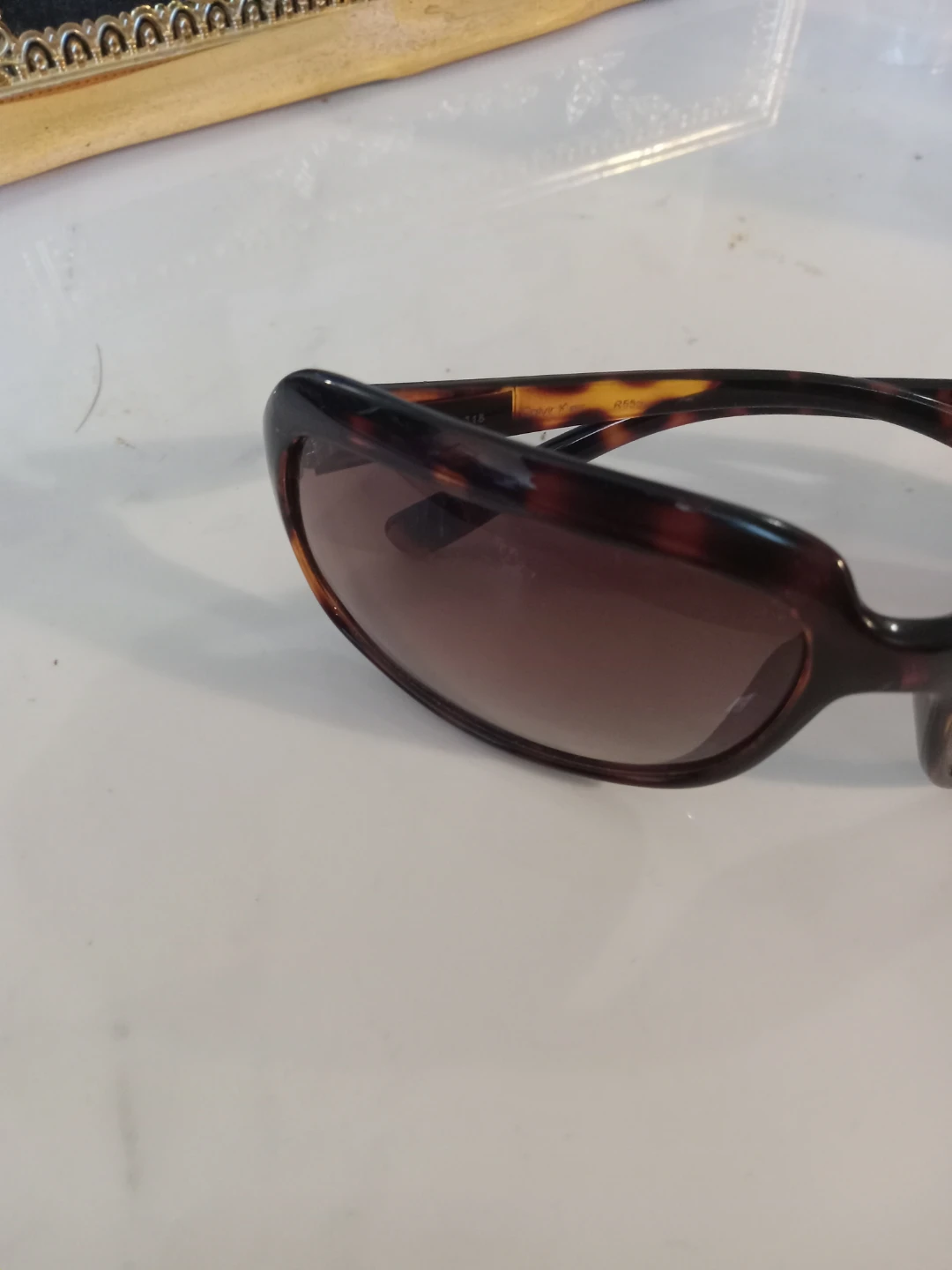 Calvin Klein Tortoiseshell Sunglasses - photo 4