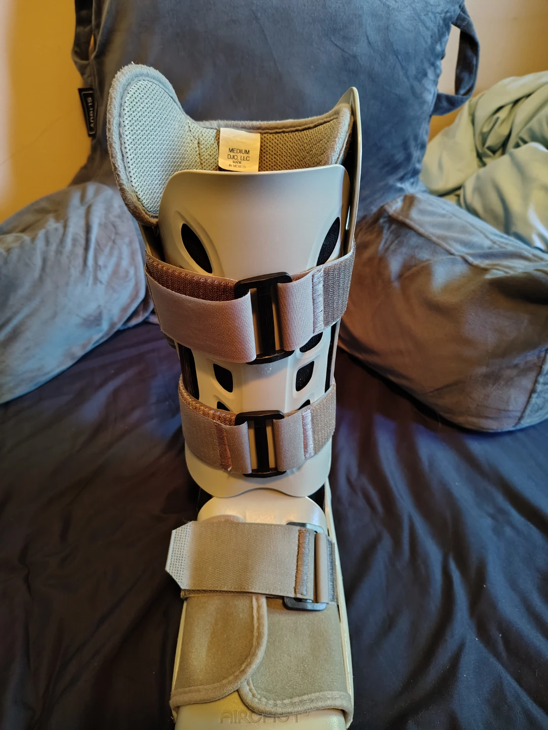 Aircast AirSelect Walking Boot - Medium - photo 3