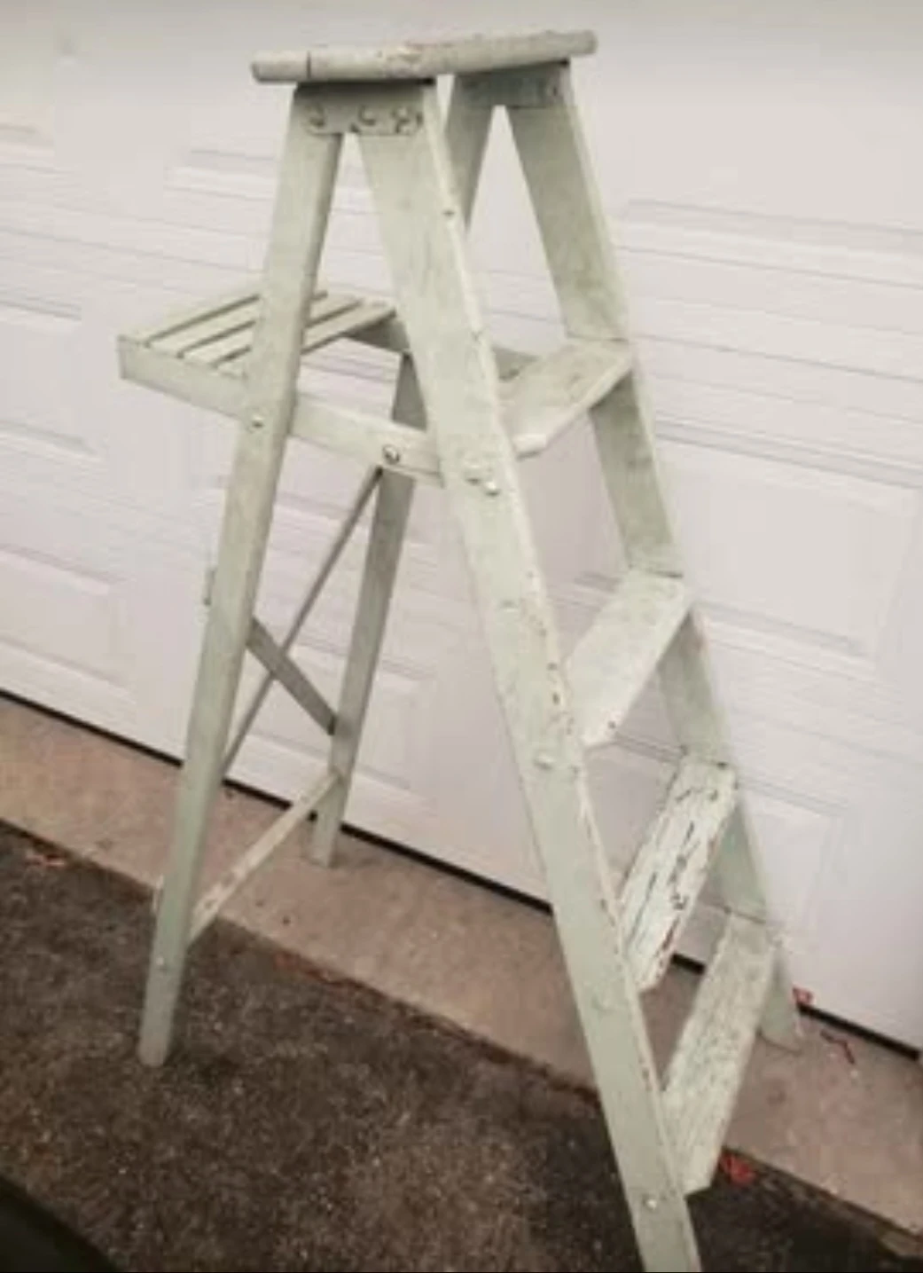 Vintage Wood Step Ladder/Shelf(5') ladder/decor it.see pics