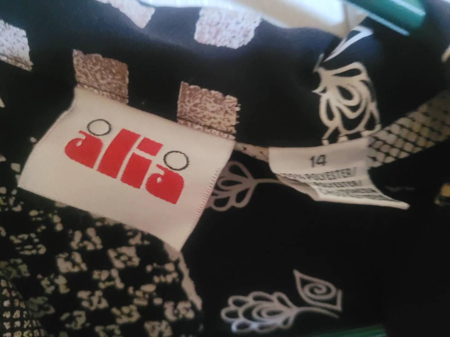 Size 14 alia top - photo 2