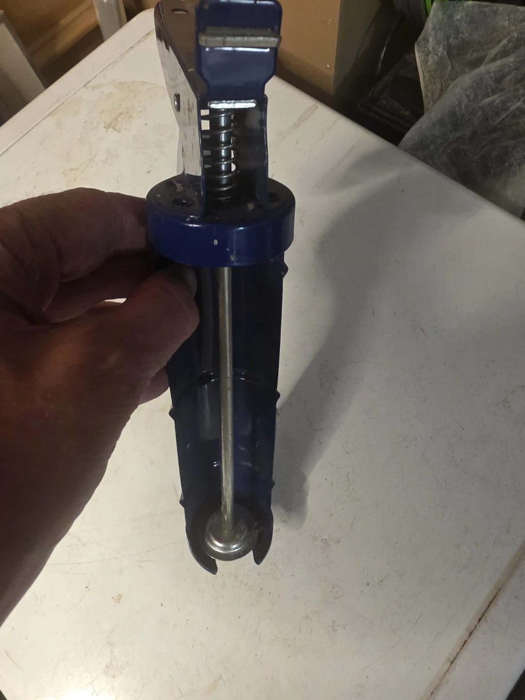 HD-109 Smooth Rod Caulking Gun - photo 3