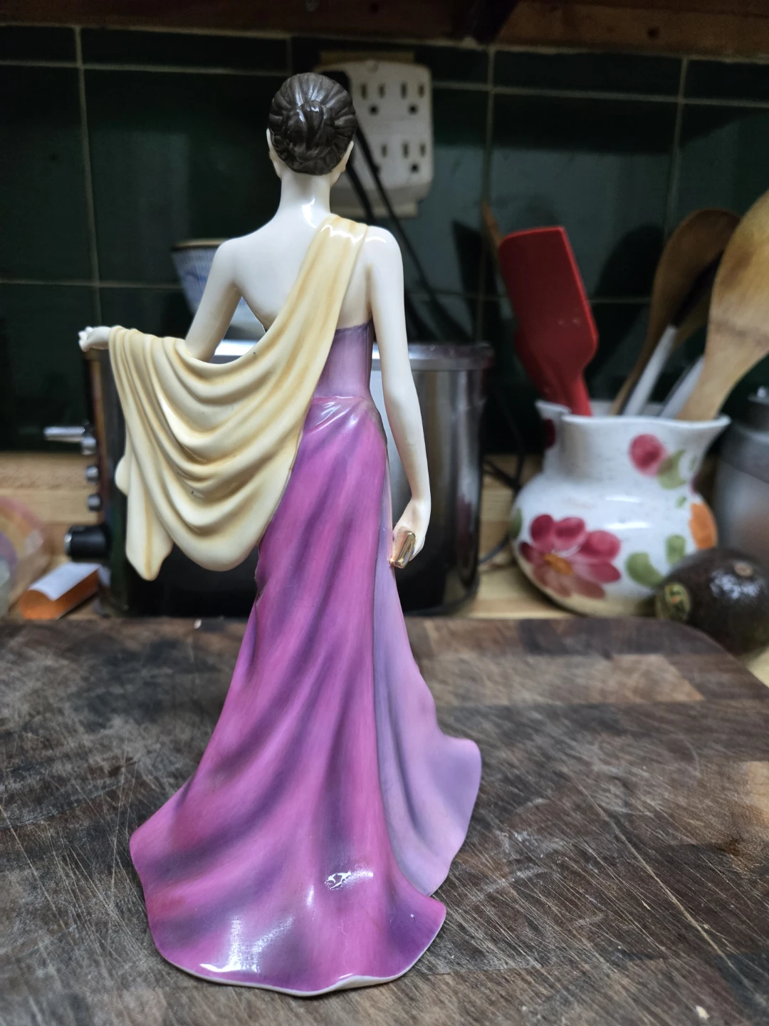 Royal Doulton Pretty Ladies Katie Figurine - photo 2