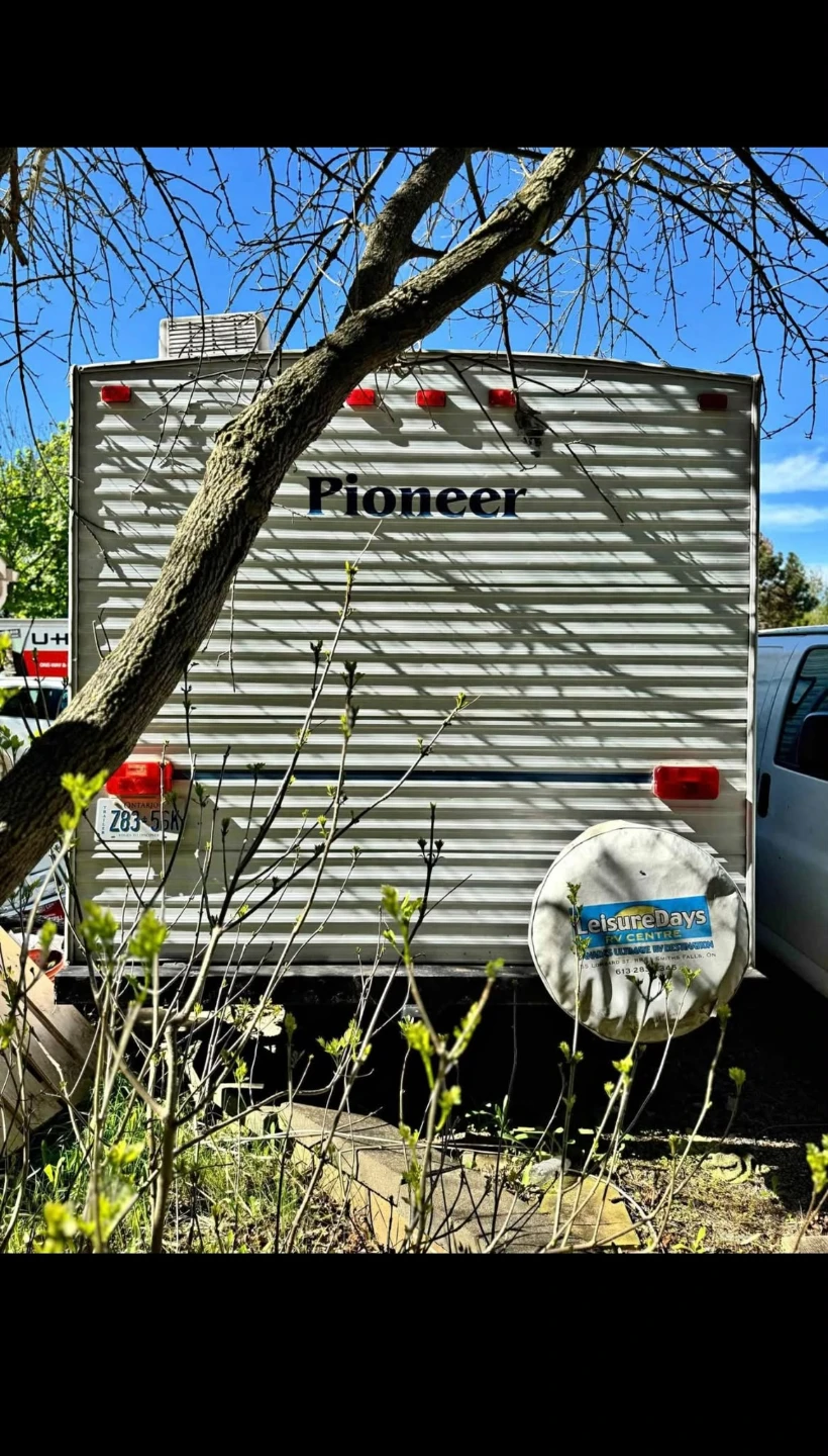 2004 PIONEER RV_ URGENT SALE - photo 4