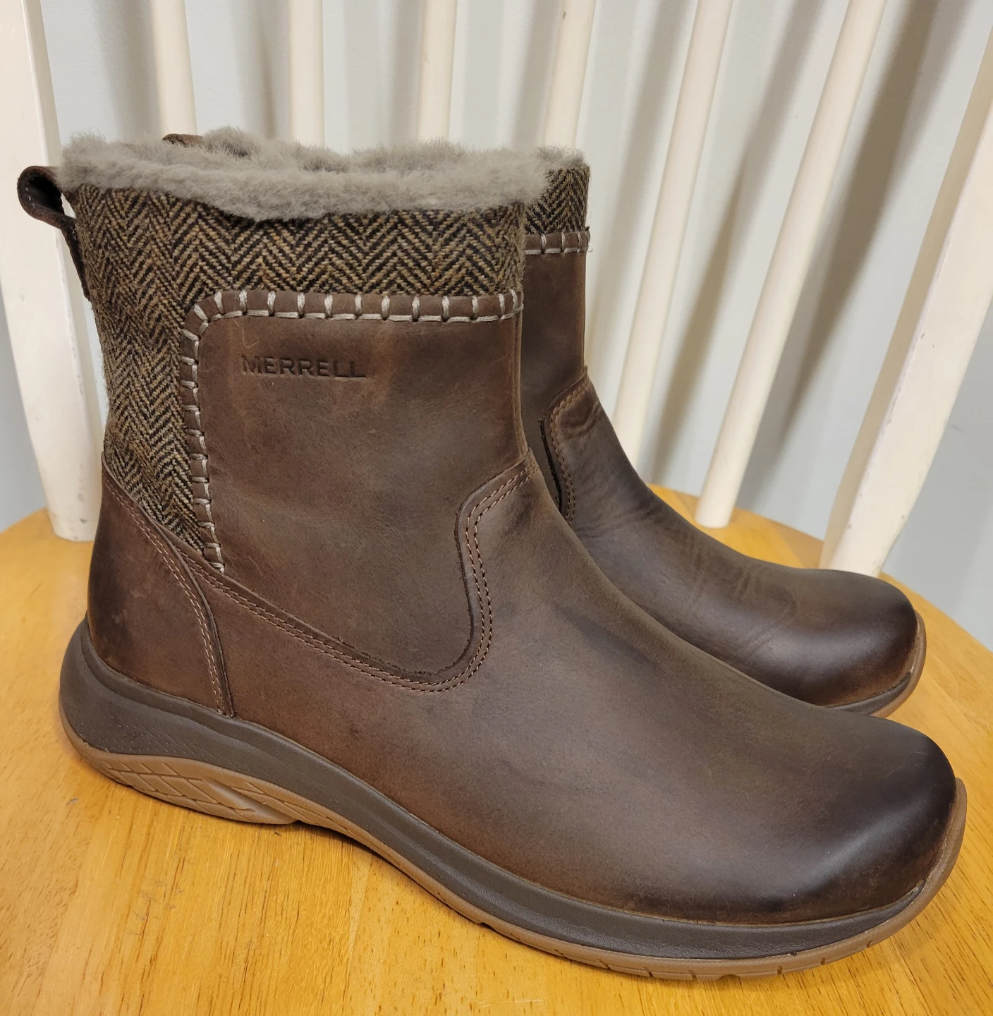 Merrell Encore Ice 5 Mid Zip Boots Womens Brown Sz 8.5 / NEW