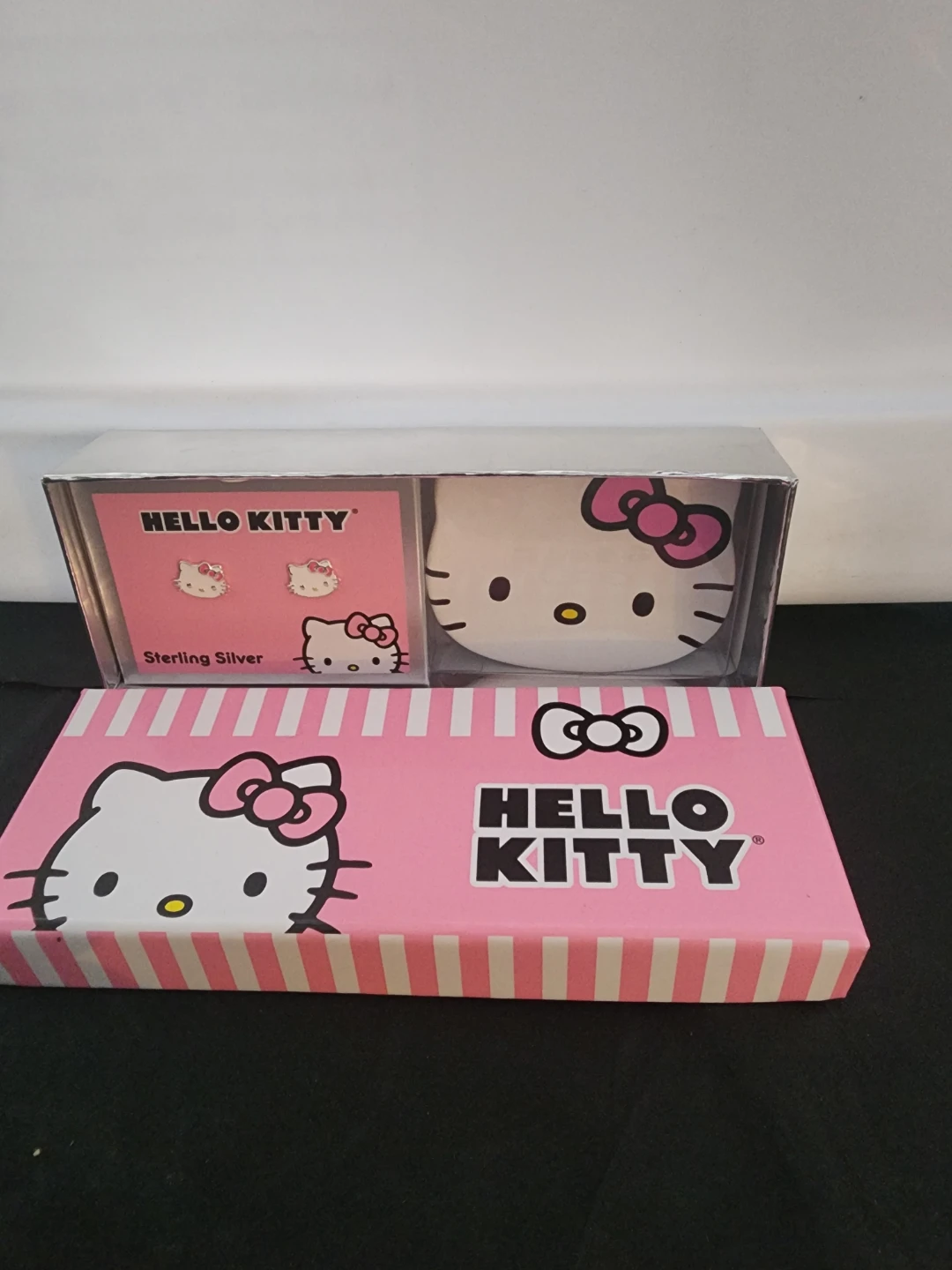Hello Kitty Sterling Silver Stud Earring and Tray Set