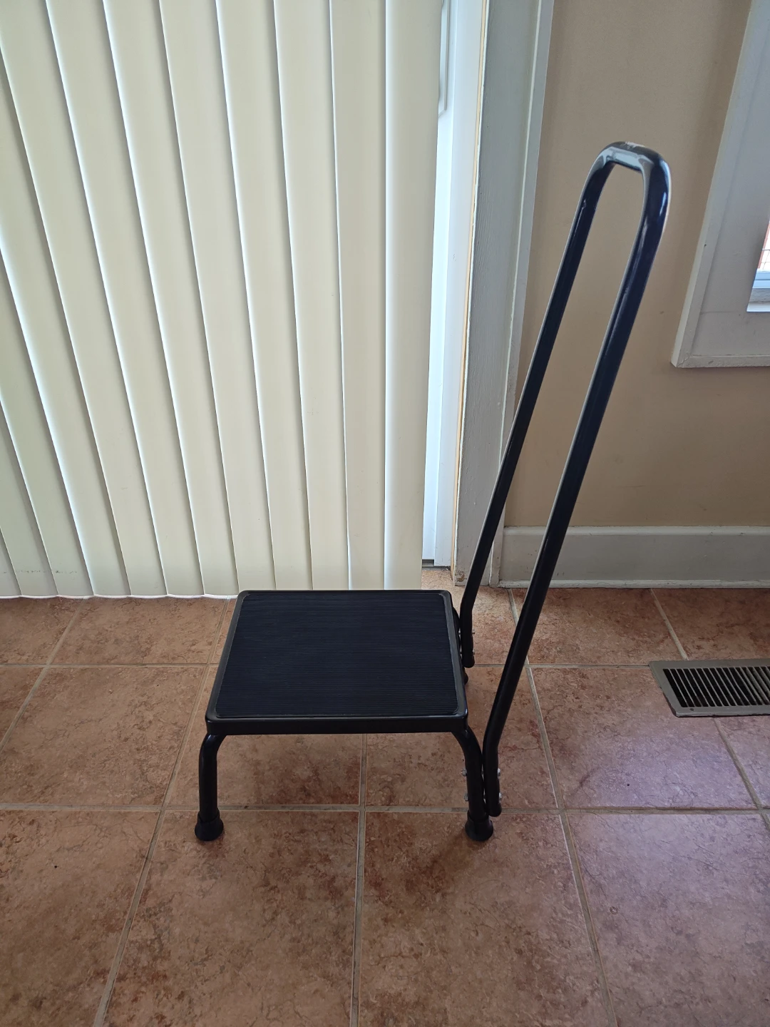 Black Step Stool with Support Handle - photo 3
