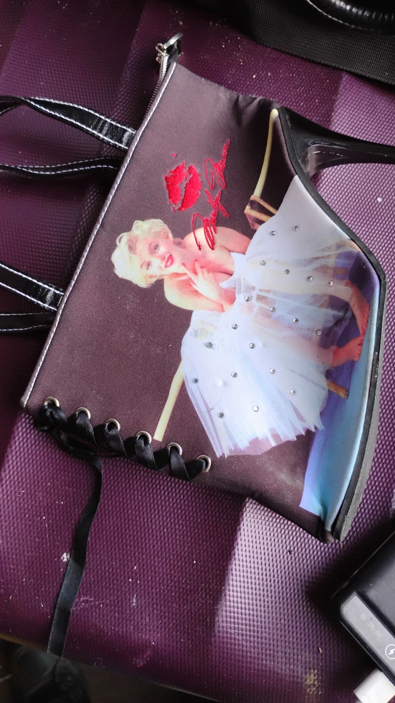 Marilyn Monroe Handbag by Ashley M - photo 3