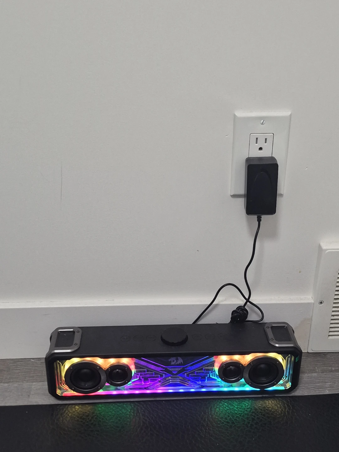 Redragon GS817 RGB Gaming Soundbar