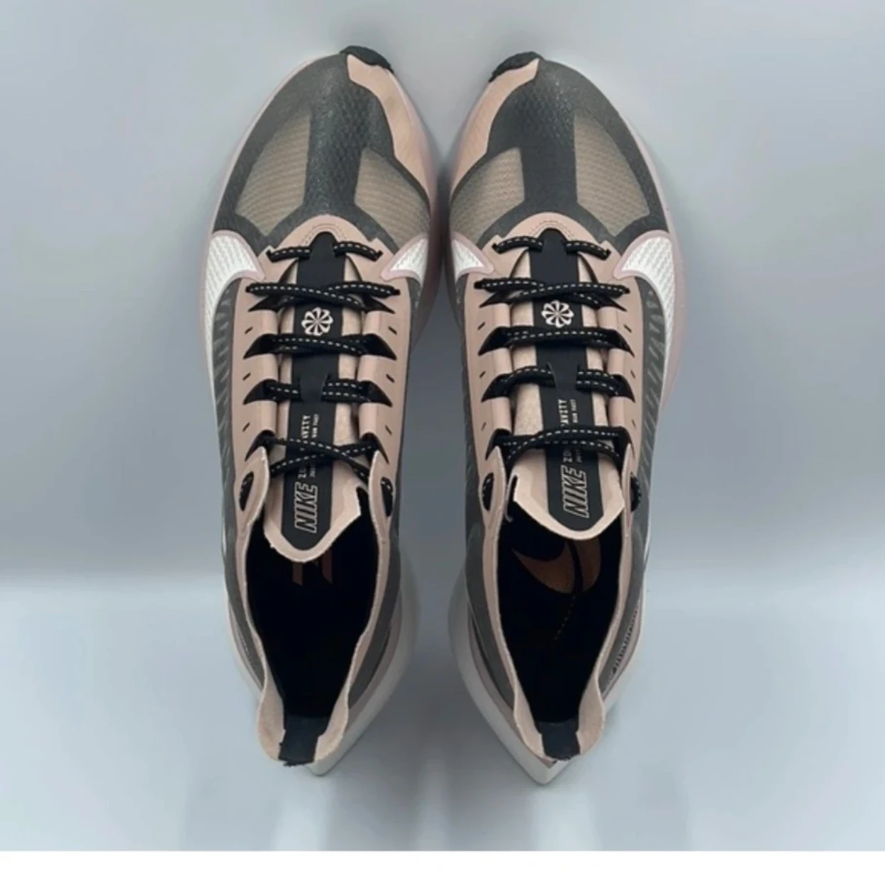Nike Zoom Gravity Running Shoes size 12