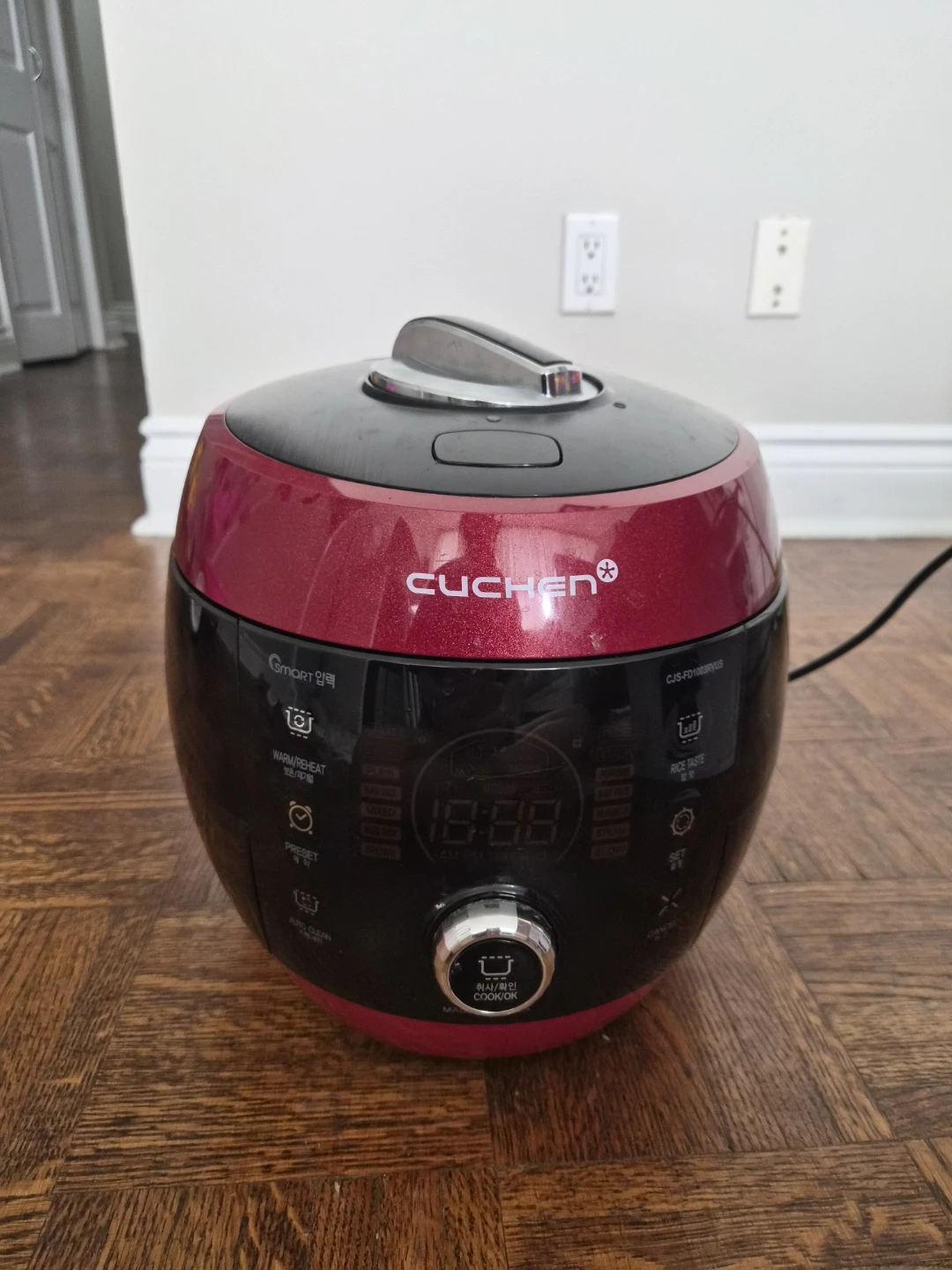 Cuchen CJS-FD1003RVUS Pressure Rice Cooker