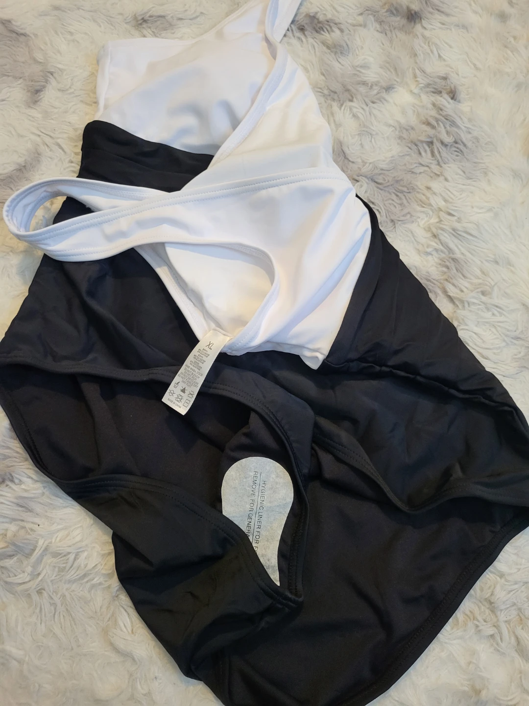 Black and White One-Piece Swimsuit Size XL - photo 3