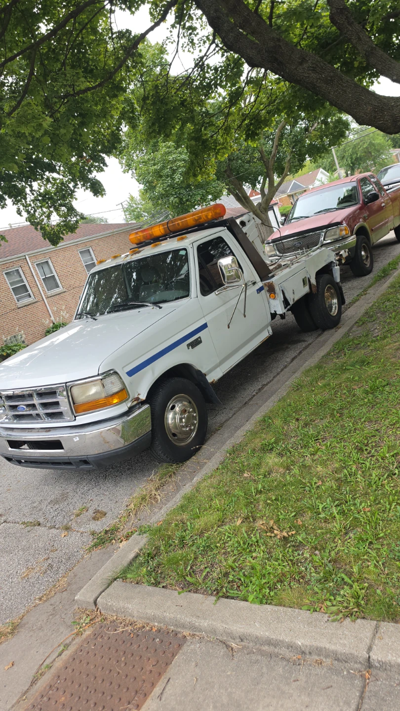 Ford F-350 Tow Truck - photo 4