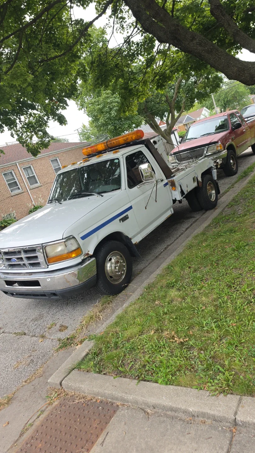 Ford F-350 Tow Truck - photo 4