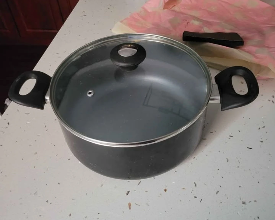 $20 each pot - photo 4