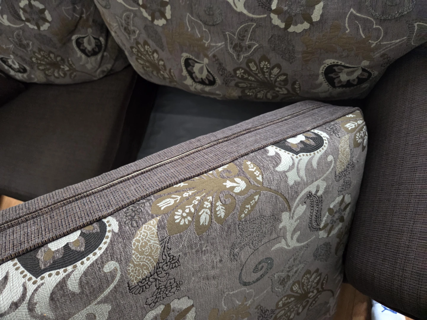 Loveseat And 3 Seater Sofa Couch - photo 2