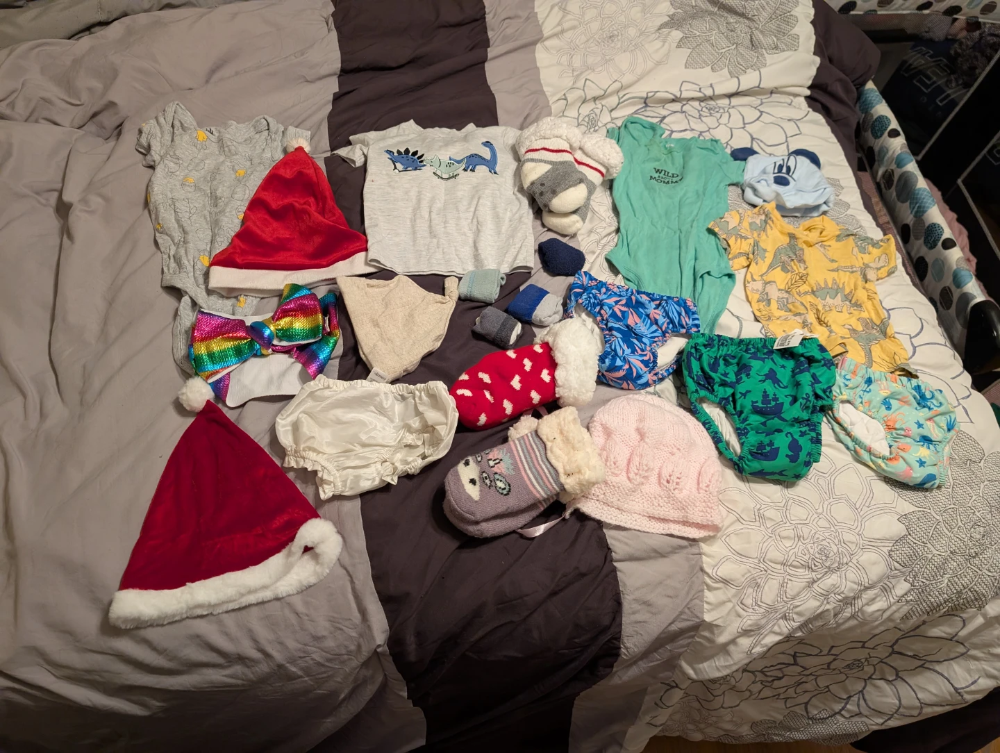 Large Bundle of Baby Clothes and Accessories - photo 5