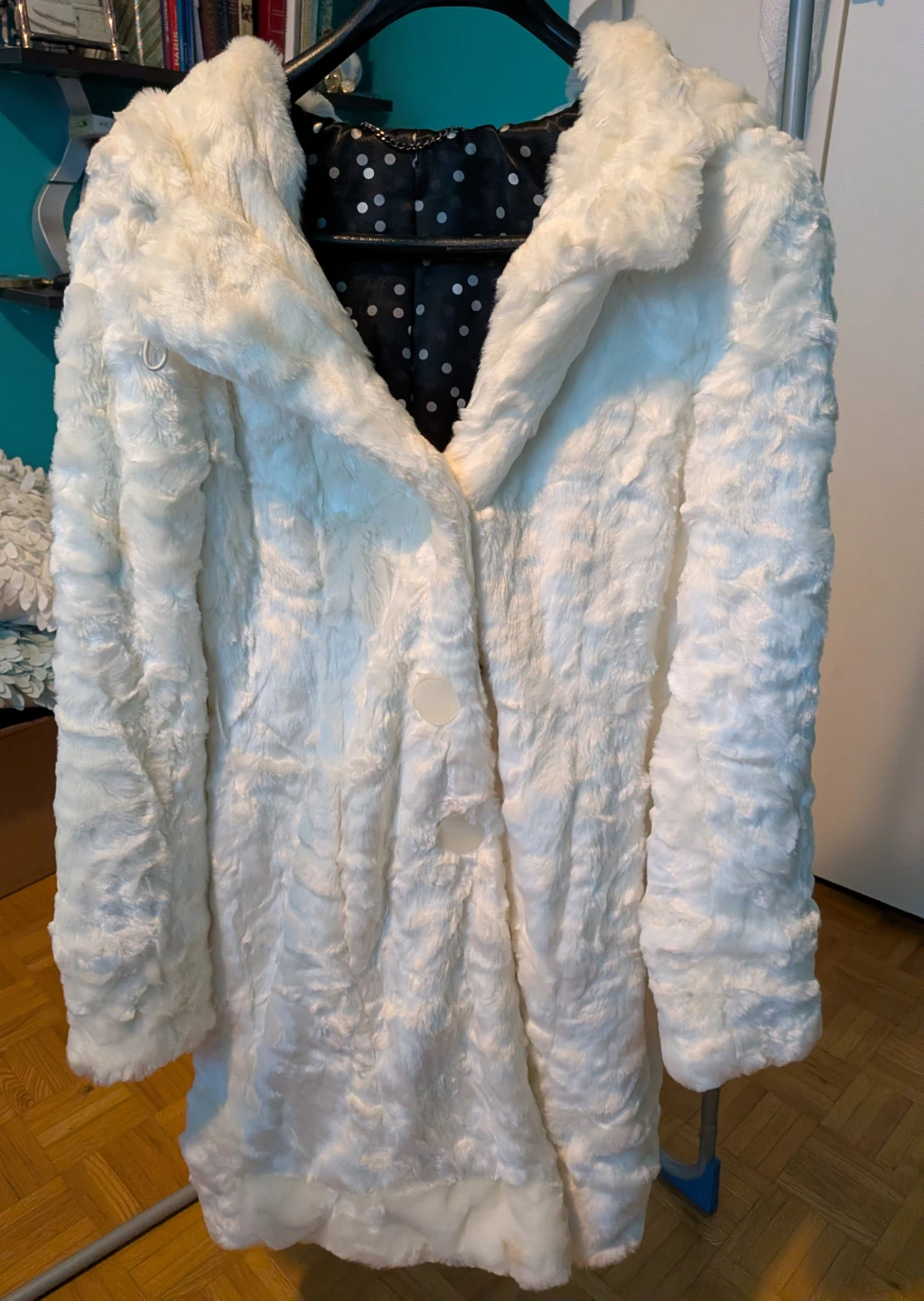 Various Faux Fur Coats - photo 4