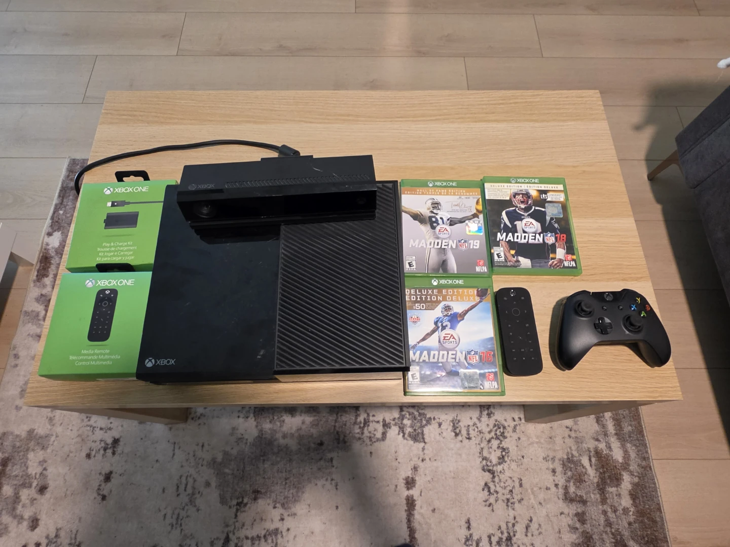 Xbox One Console Bundle - photo 2