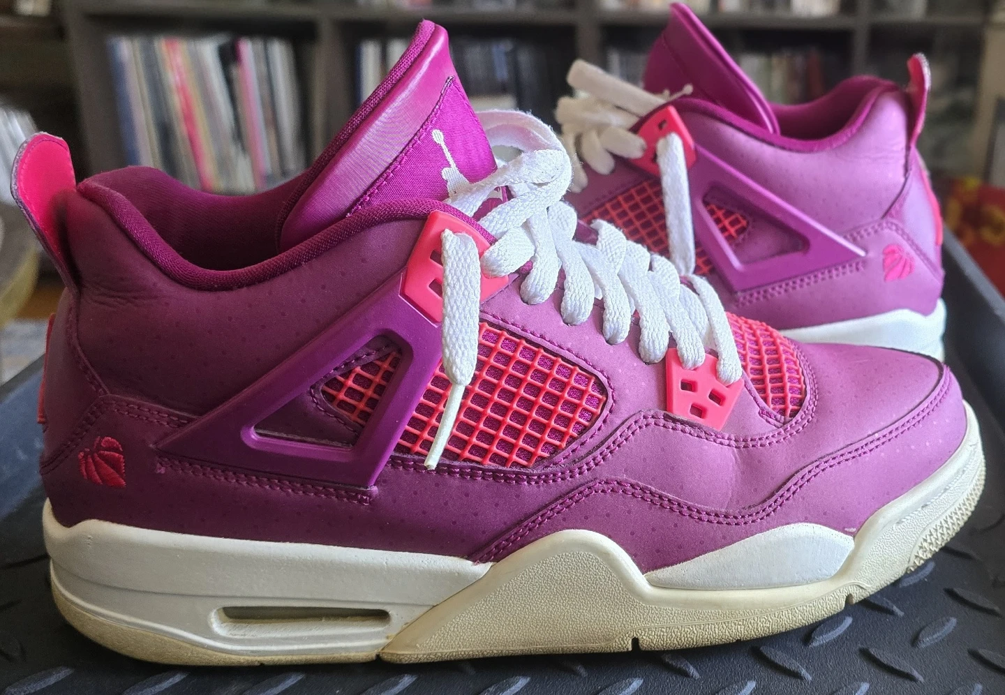 Jordan 4 Retro Pink Sneakers - photo 2