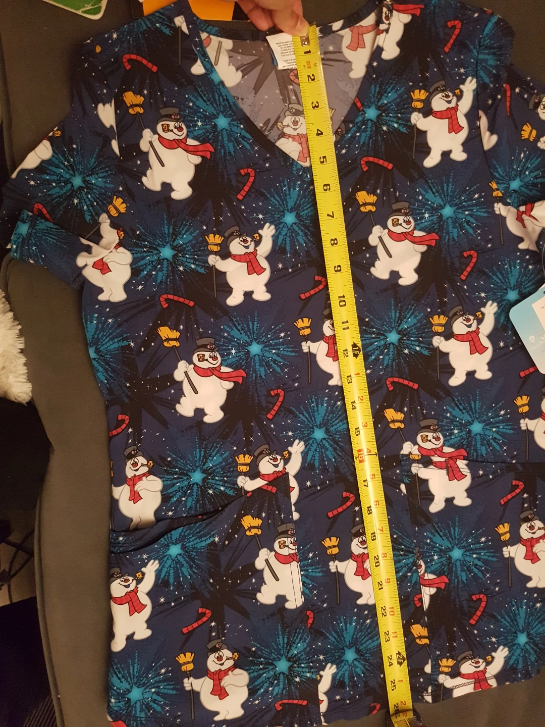 Brand new black and Disney and Bluey Printed Scrub Tops - photo 5