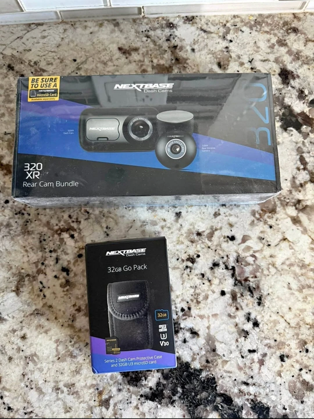 Nextbase 320XR Dash Cam Bundle with 32GB Go Pack