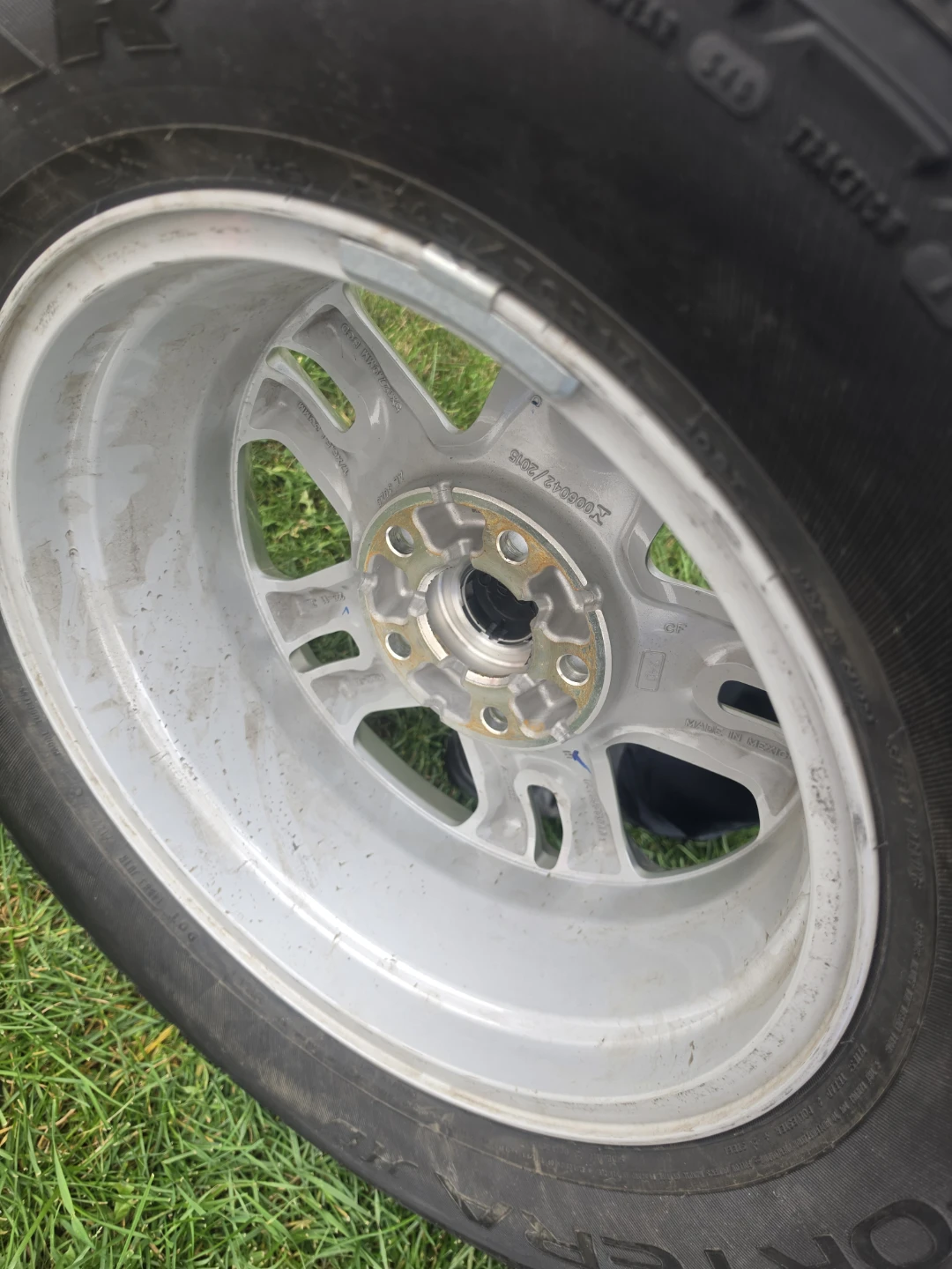 Jeep 17-inch Wheels with Goodyear Fortera Tires - photo 2