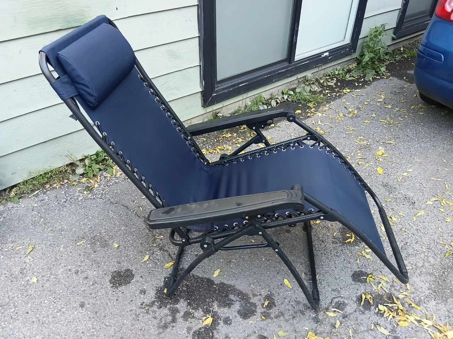 Navy Blue Zero Gravity Reclining Chair