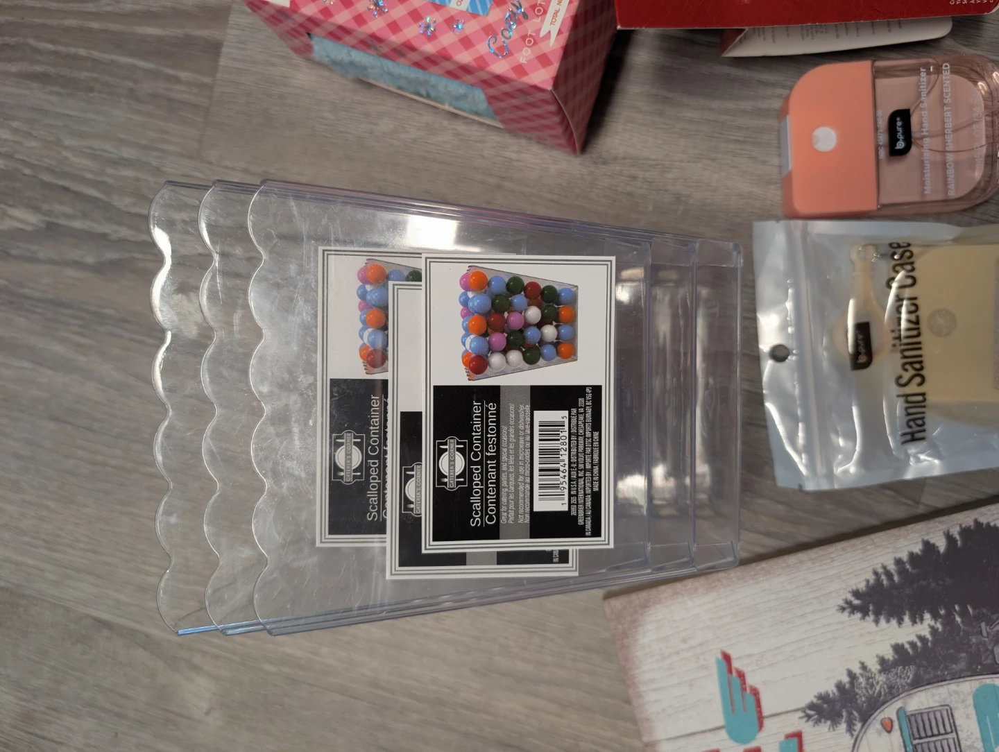 Bundle of random items. - photo 2